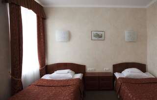 Гостиница Инжэкон Санкт-Петербург Стандартный двухместный номер с 2 отдельными кроватями-1